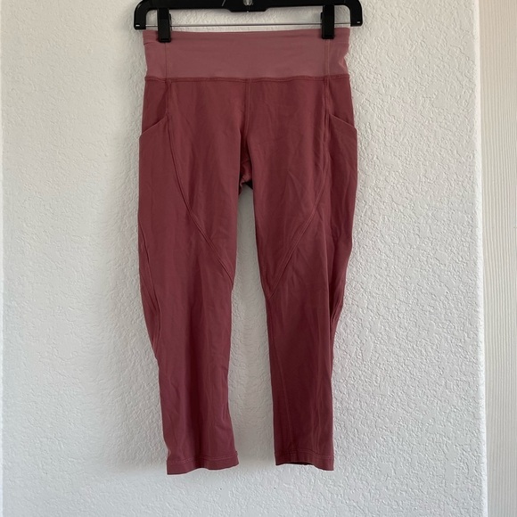 Lululemon Quick Feet Crop Auburn Quicksand - Picture 3 of 5
